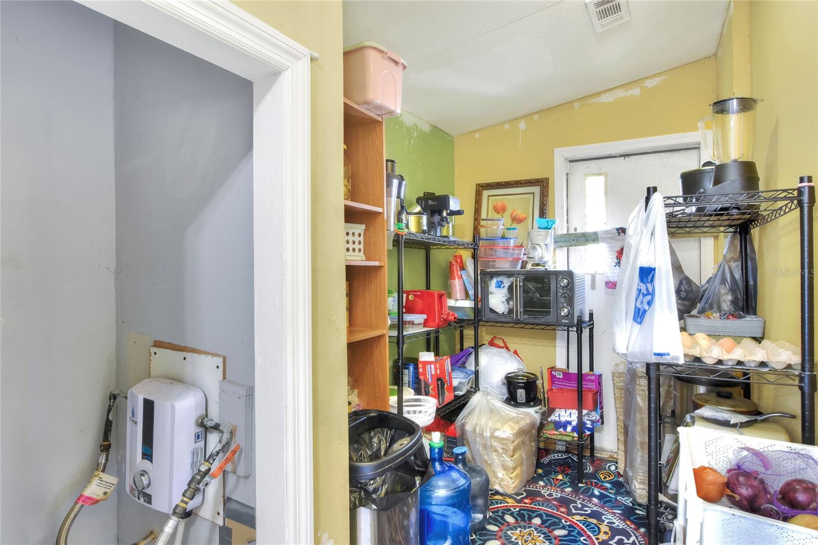 OAKRIDGE ESTATES - Residential