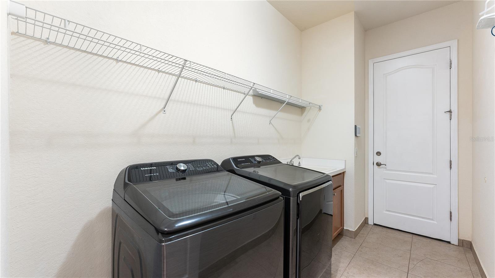 WOODLAND LAKES PRESERVE - Residential