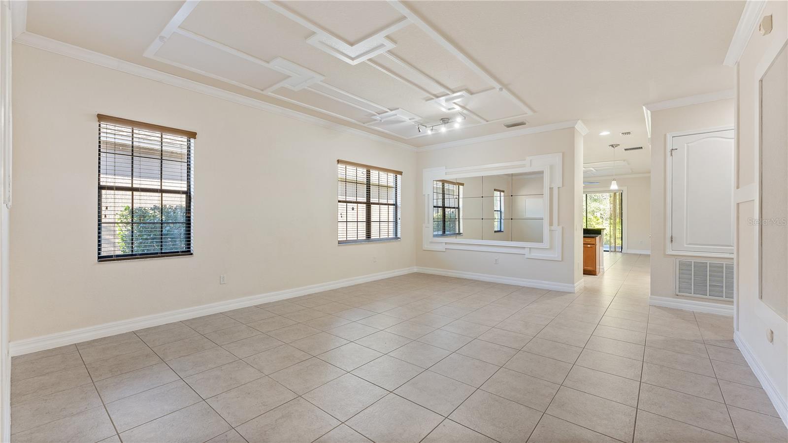 WOODLAND LAKES PRESERVE - Residential