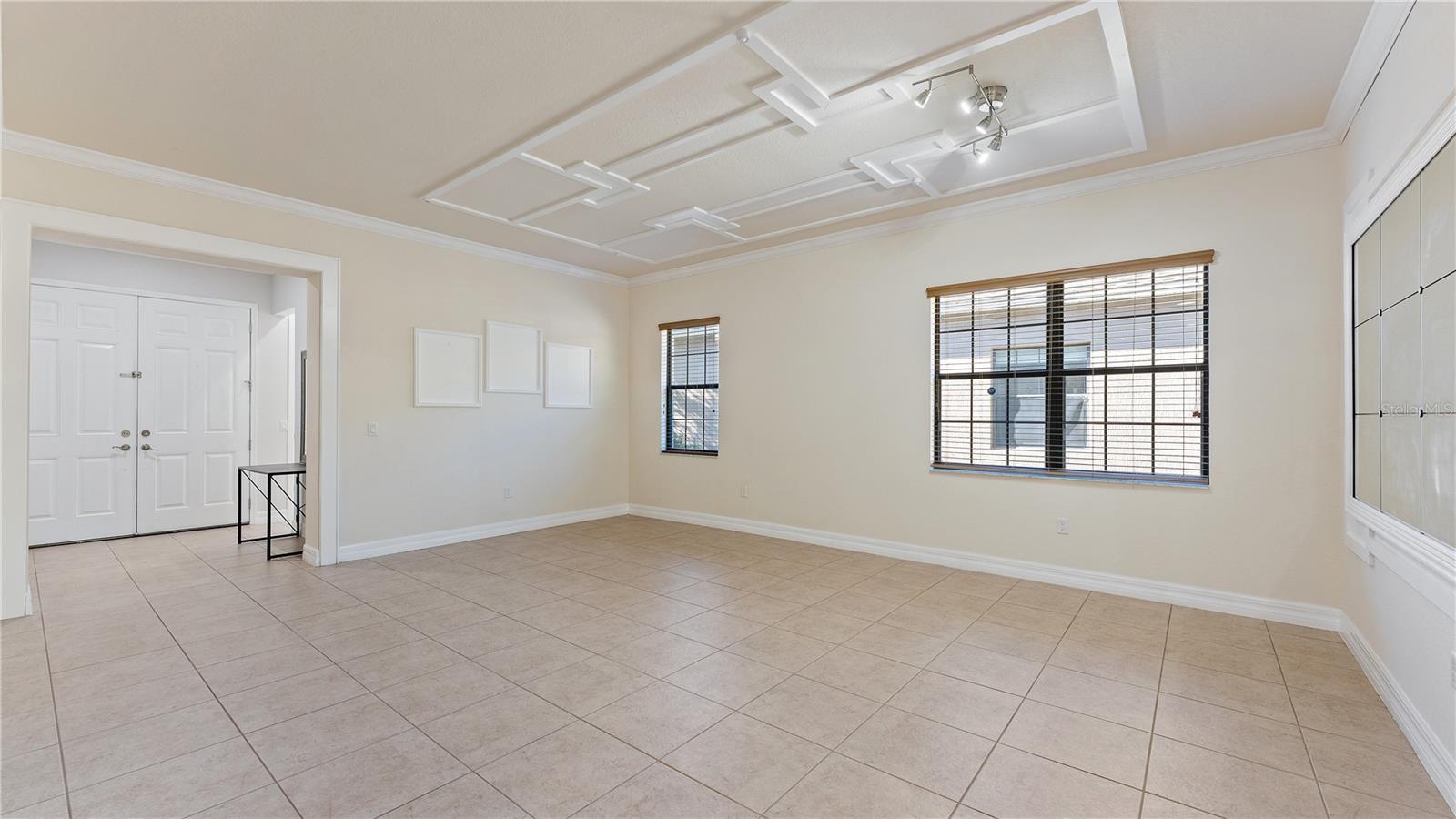 WOODLAND LAKES PRESERVE - Residential