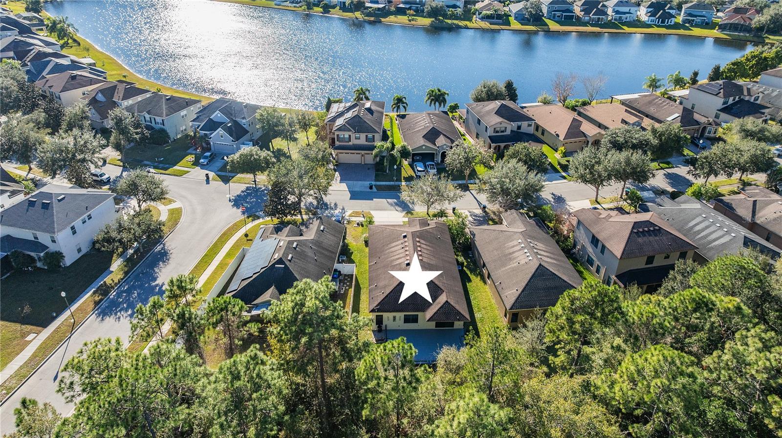 WOODLAND LAKES PRESERVE - Residential