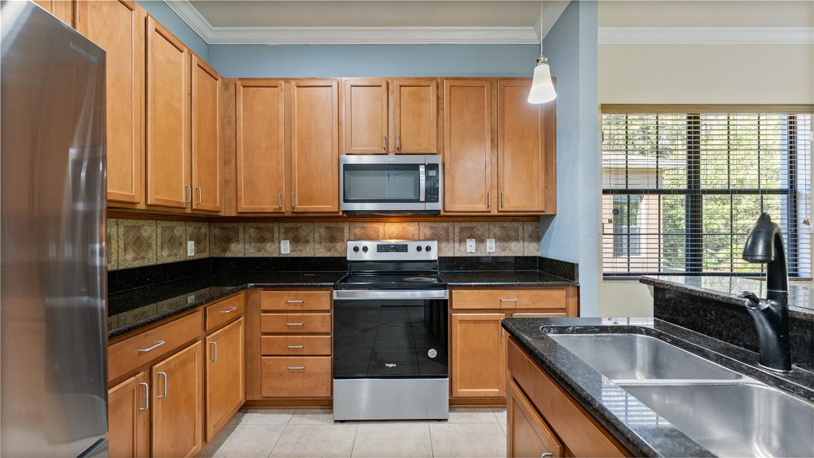 WOODLAND LAKES PRESERVE - Residential