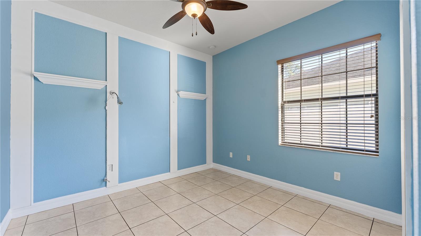 WOODLAND LAKES PRESERVE - Residential