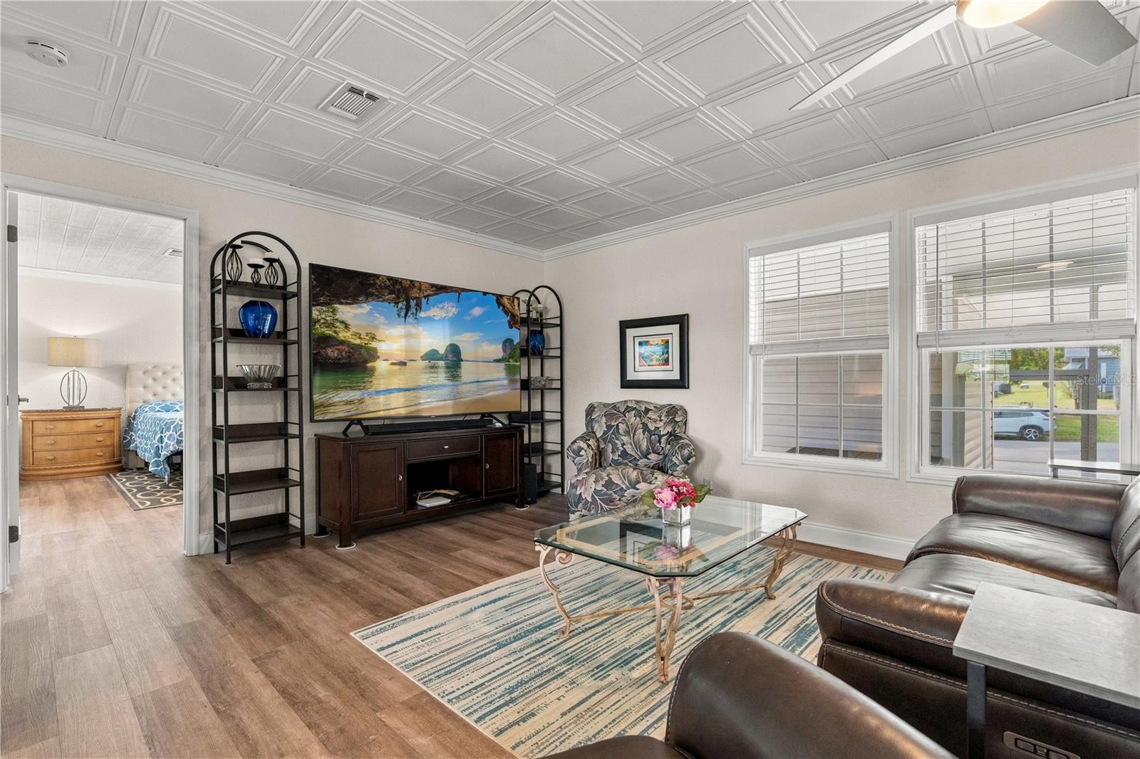 2567 CAYMAN CIRCLE R25