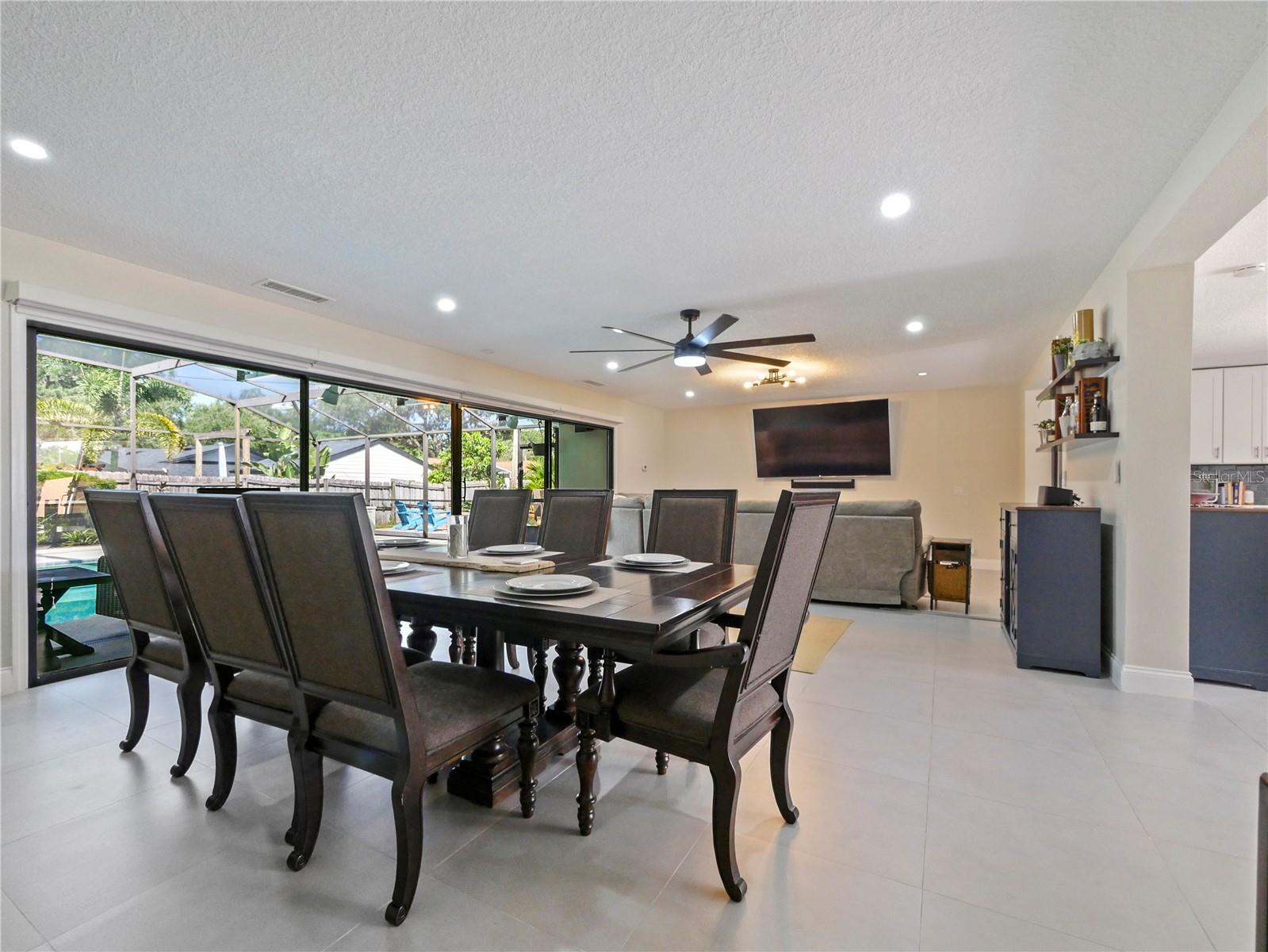 LAKE CONWAY ESTATES - Residential