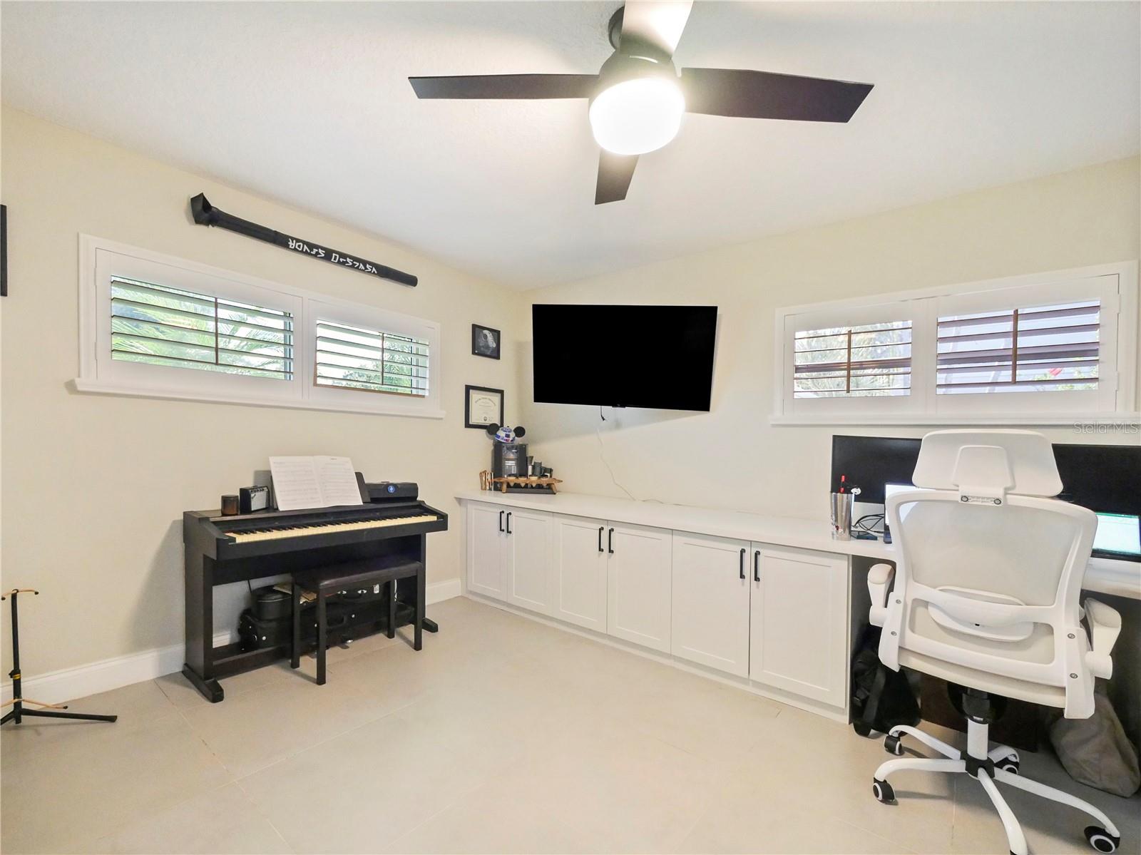 LAKE CONWAY ESTATES - Residential