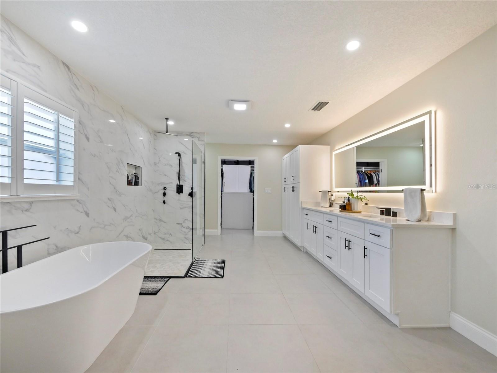 LAKE CONWAY ESTATES - Residential