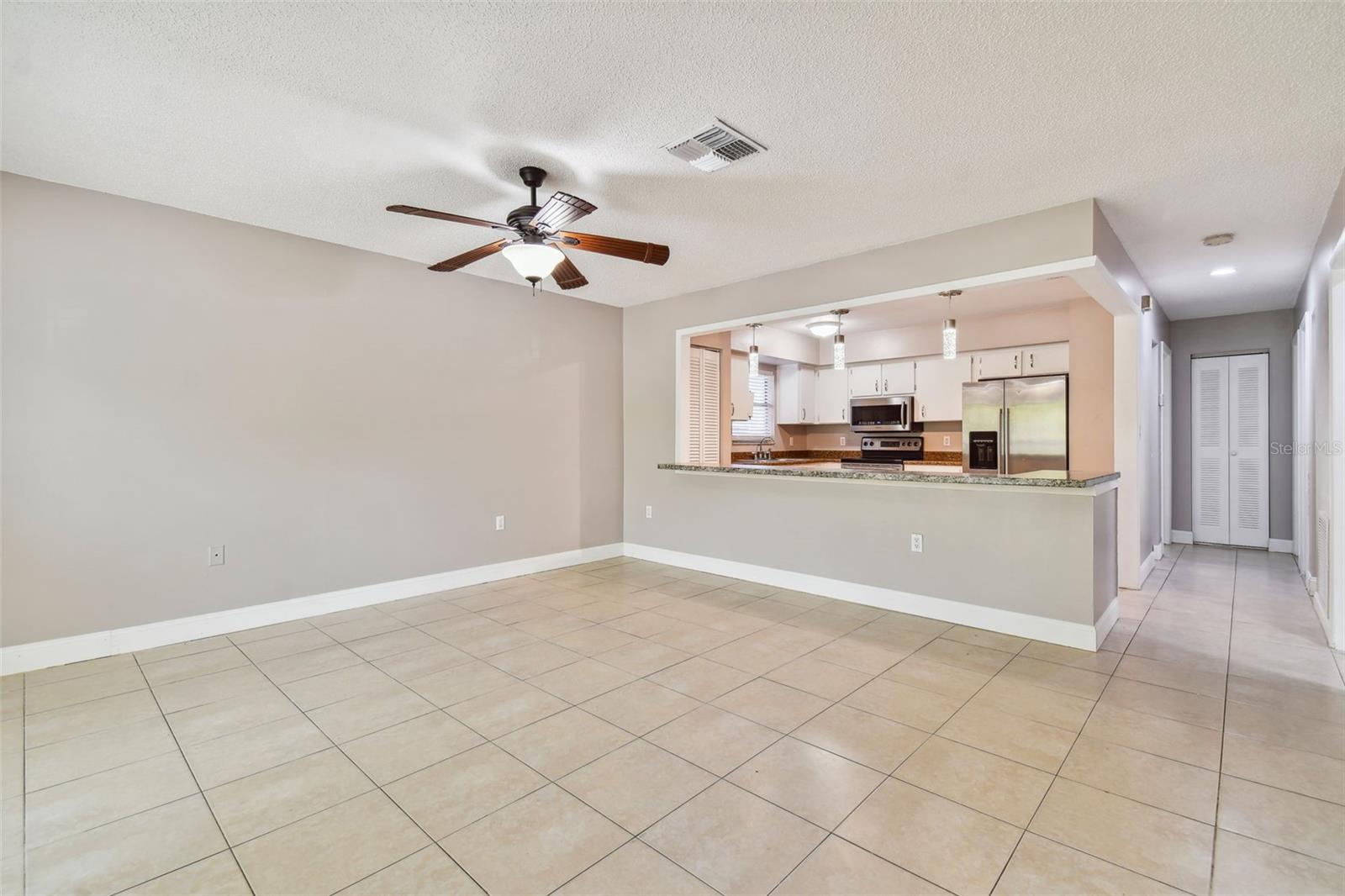 LAKE PALMS SEC 3 - Residential