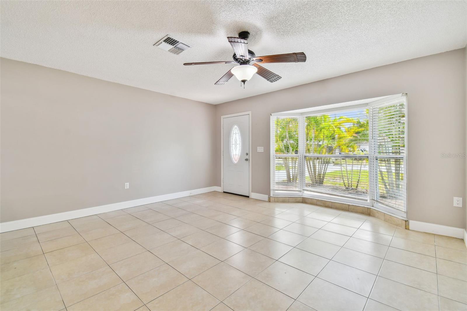 LAKE PALMS SEC 3 - Residential