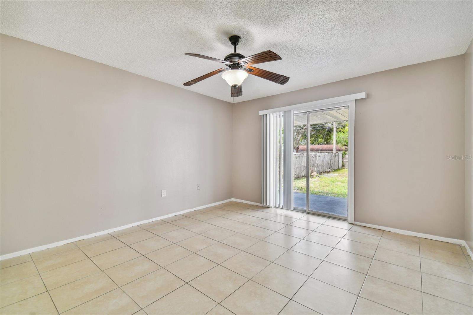 LAKE PALMS SEC 3 - Residential