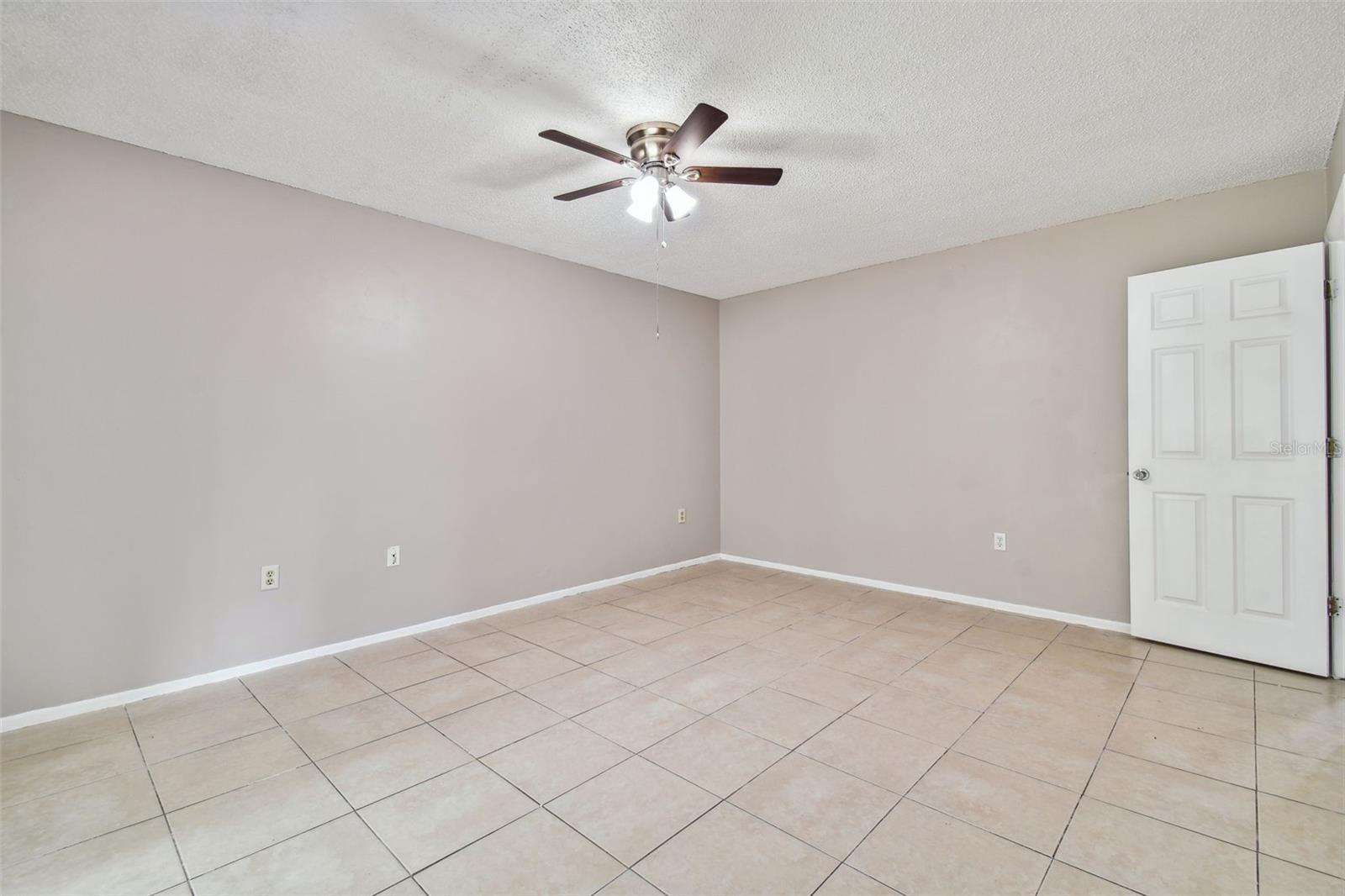 LAKE PALMS SEC 3 - Residential