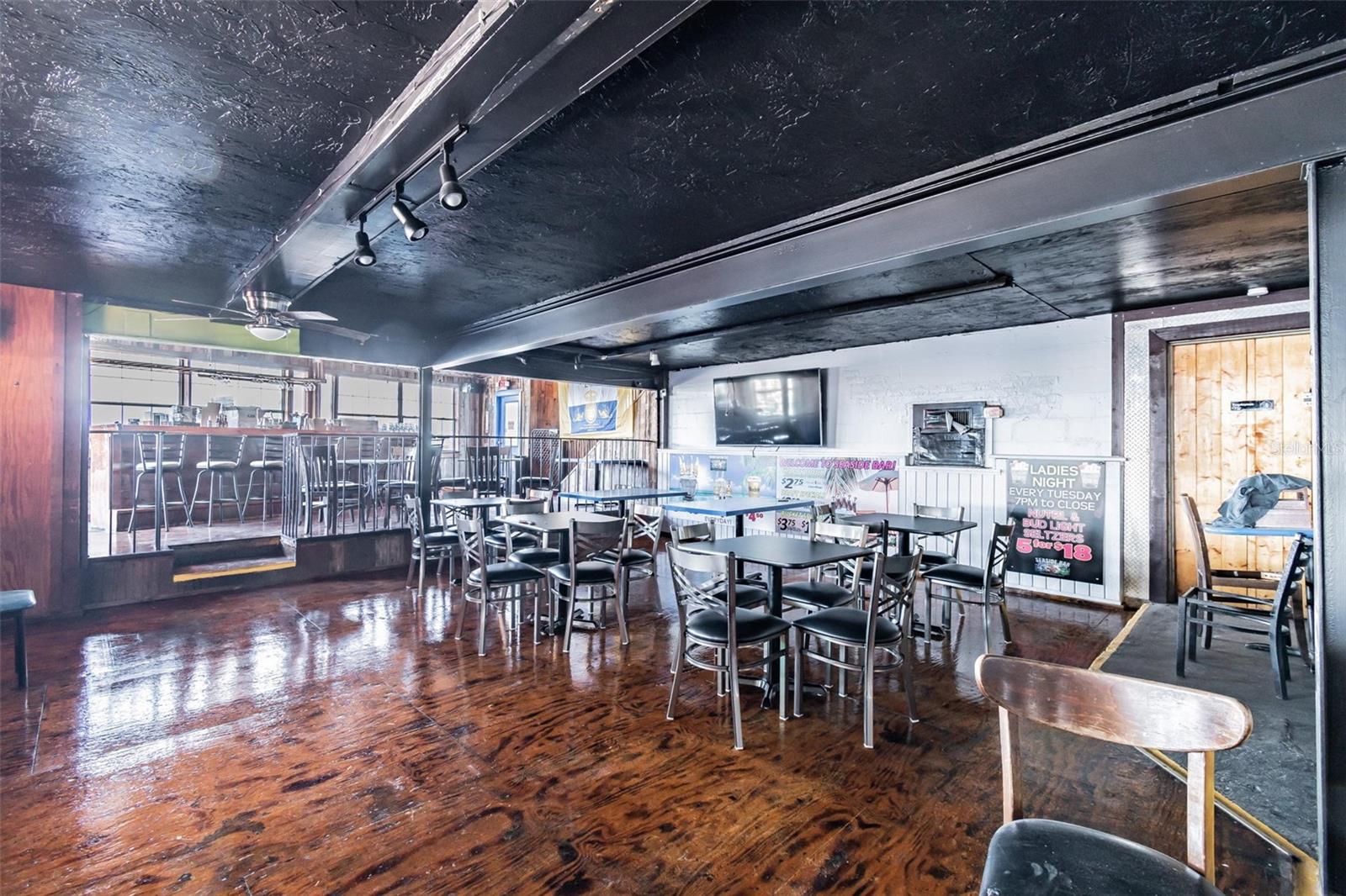 HARBOR VILLAS - Commercial Sale