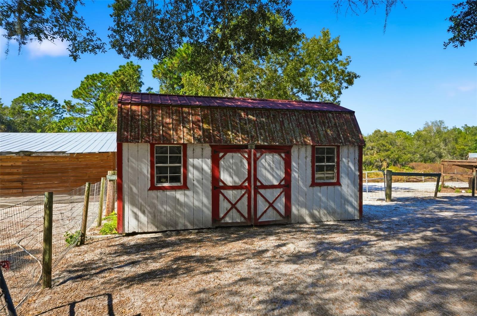 ACREAGE - Residential