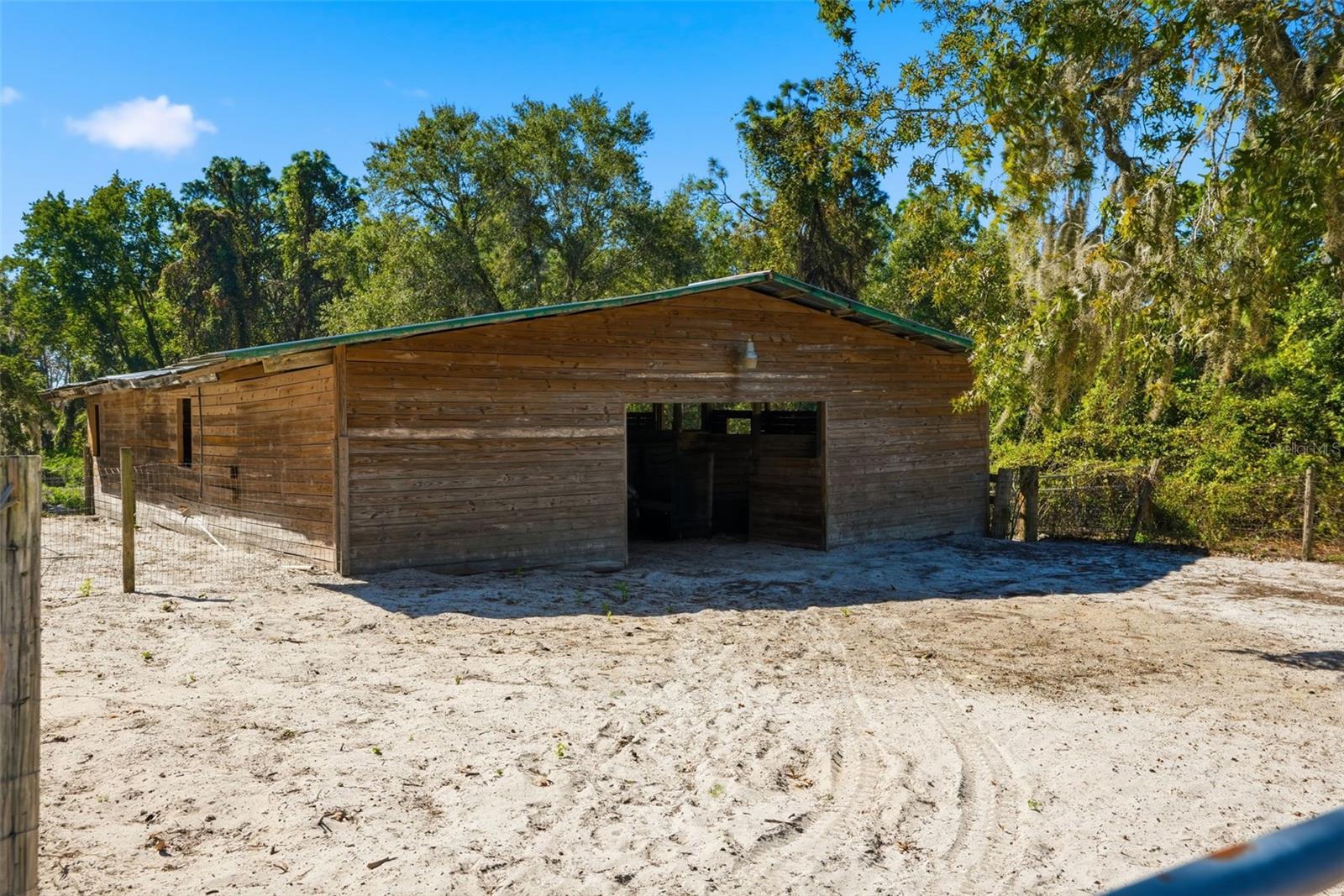 ACREAGE - Residential