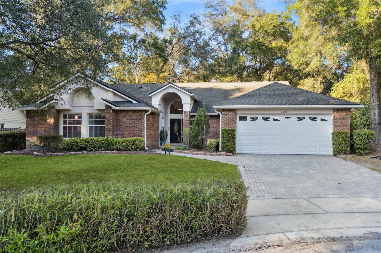 BENT OAKS - Residential