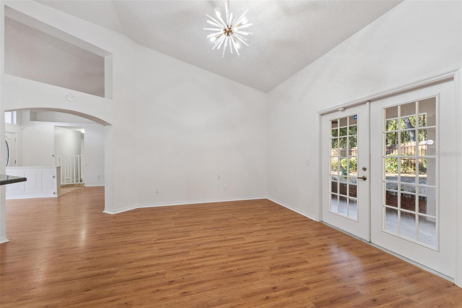 BENT OAKS - Residential