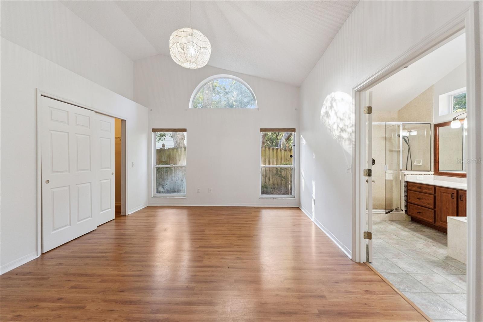 BENT OAKS - Residential