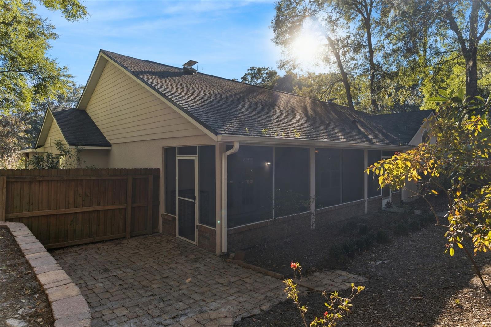 BENT OAKS - Residential