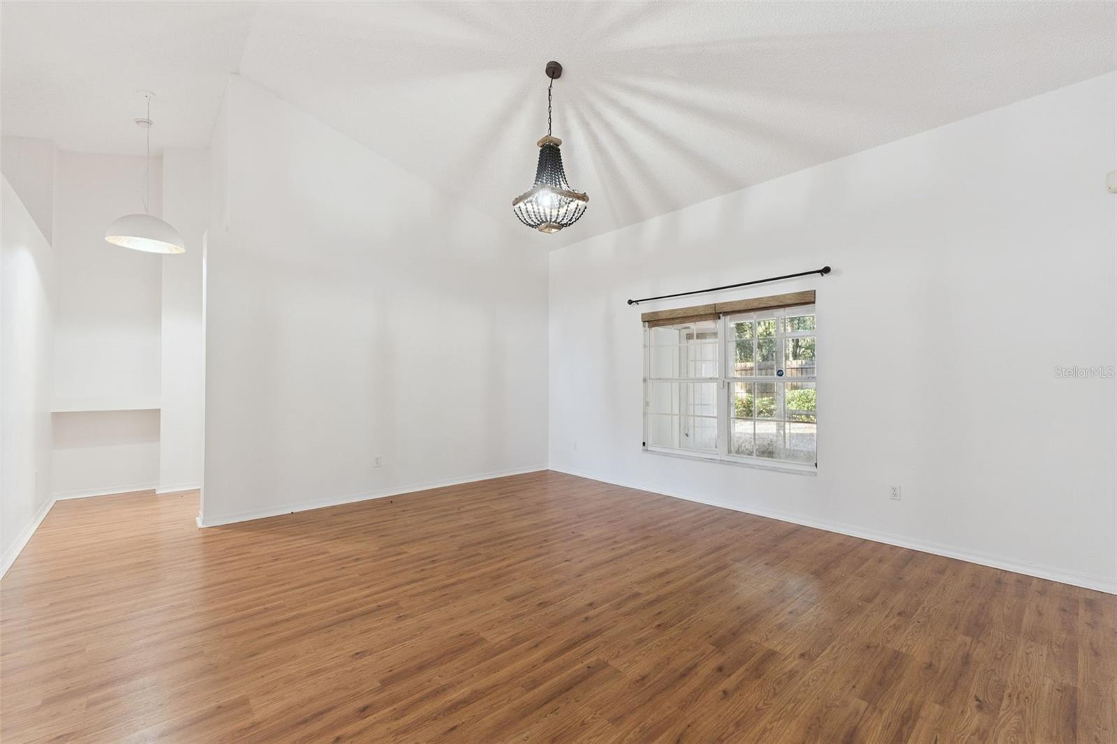 BENT OAKS - Residential