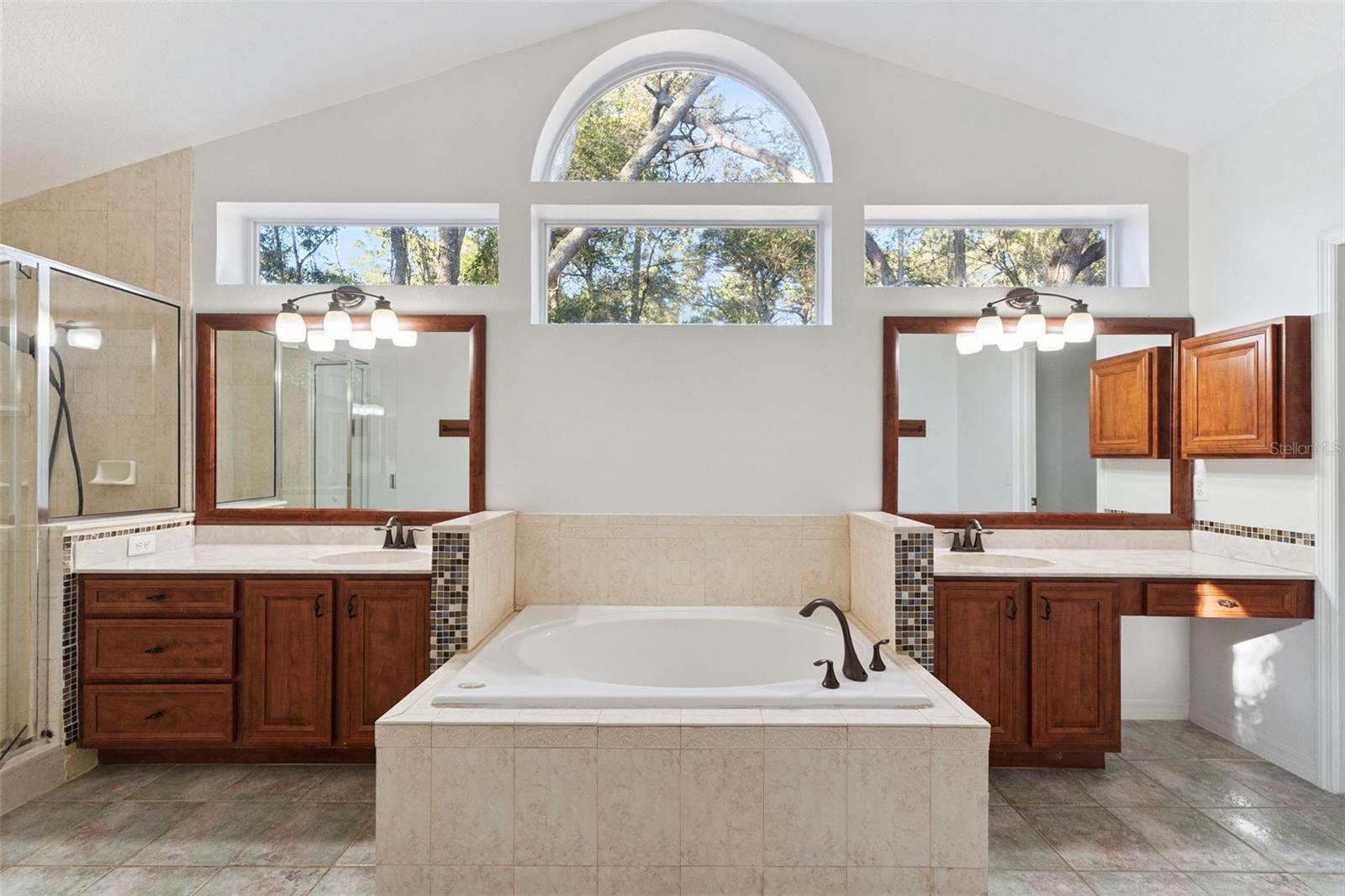 BENT OAKS - Residential