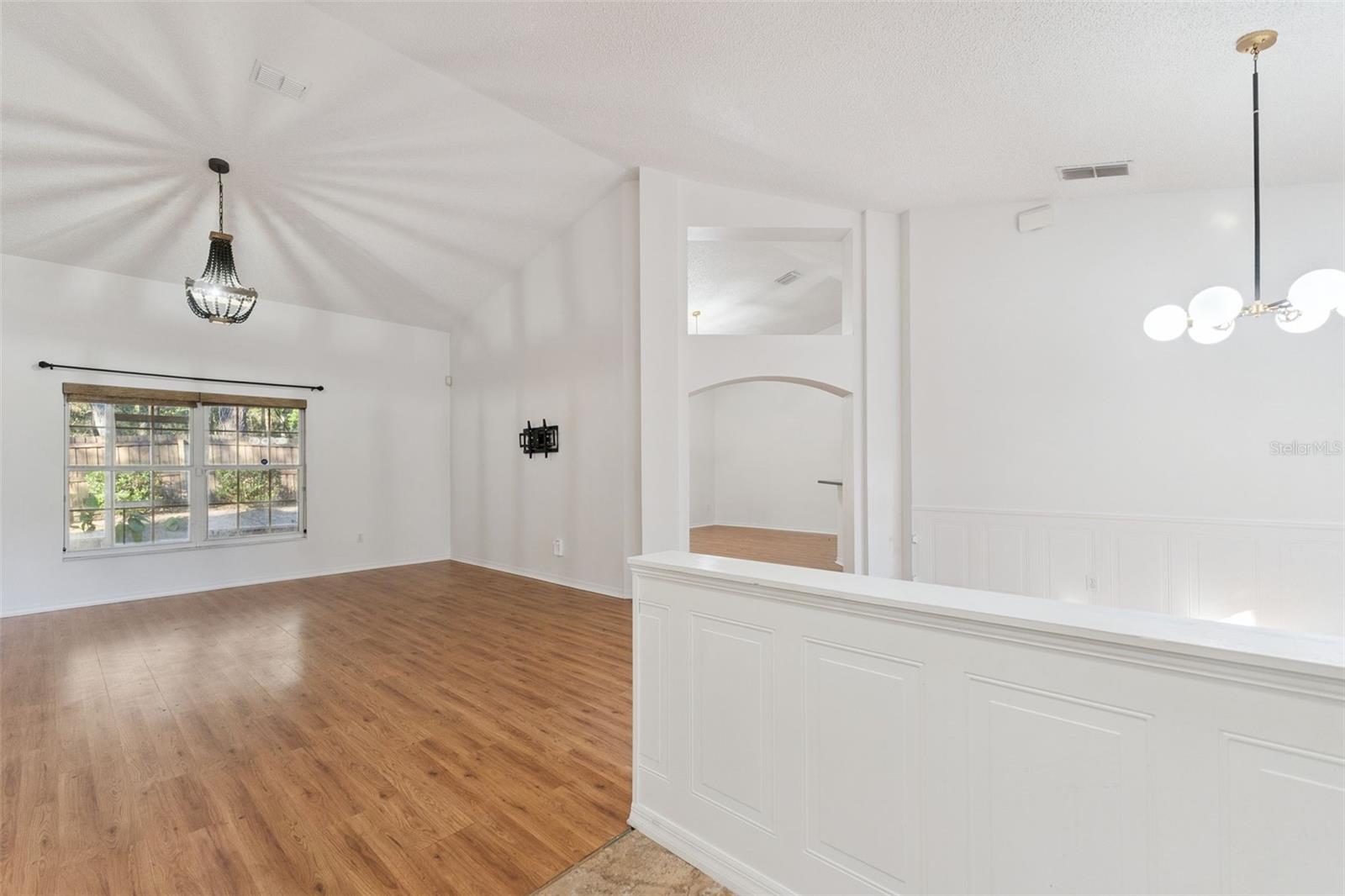 BENT OAKS - Residential