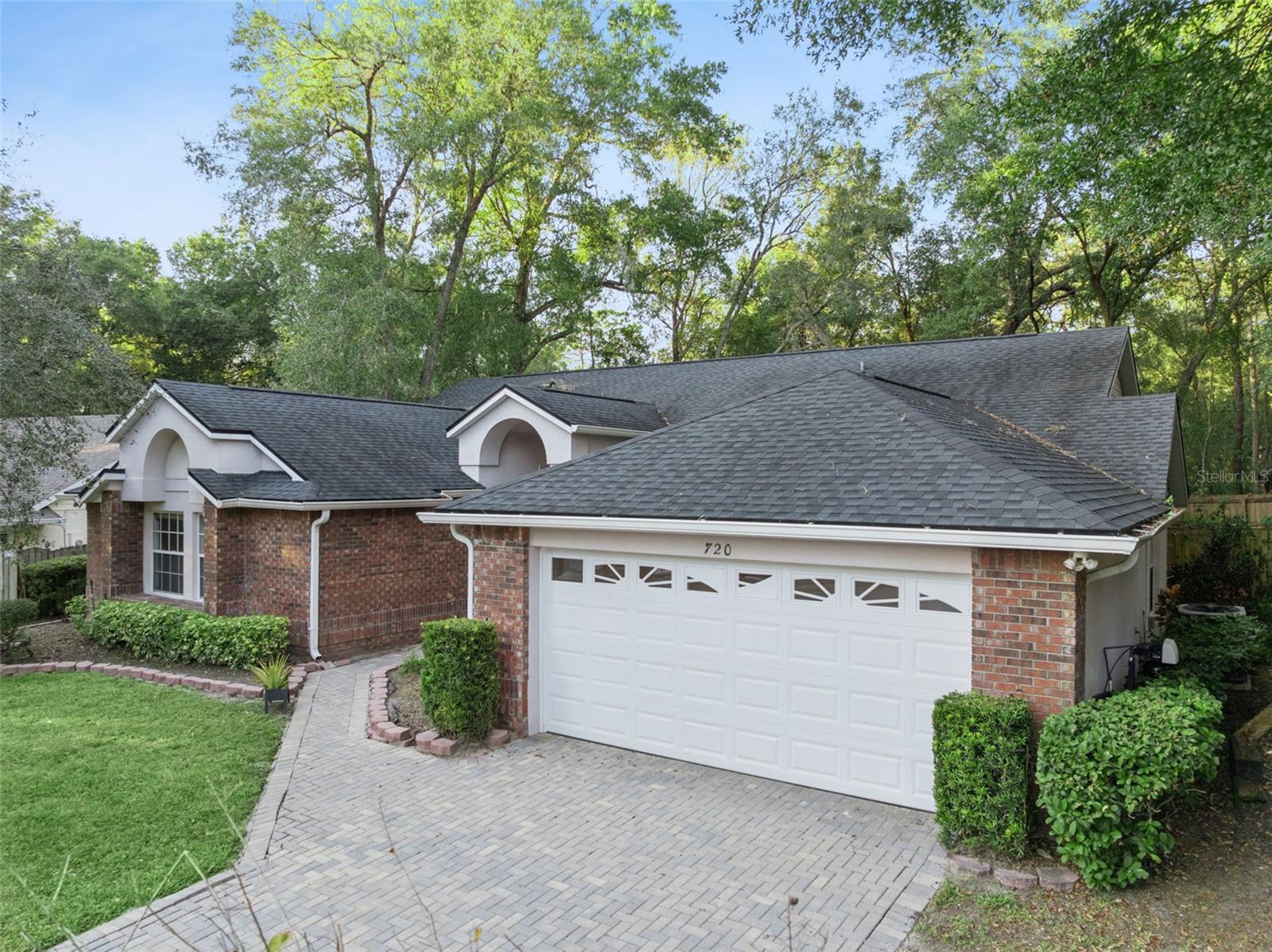 BENT OAKS - Residential