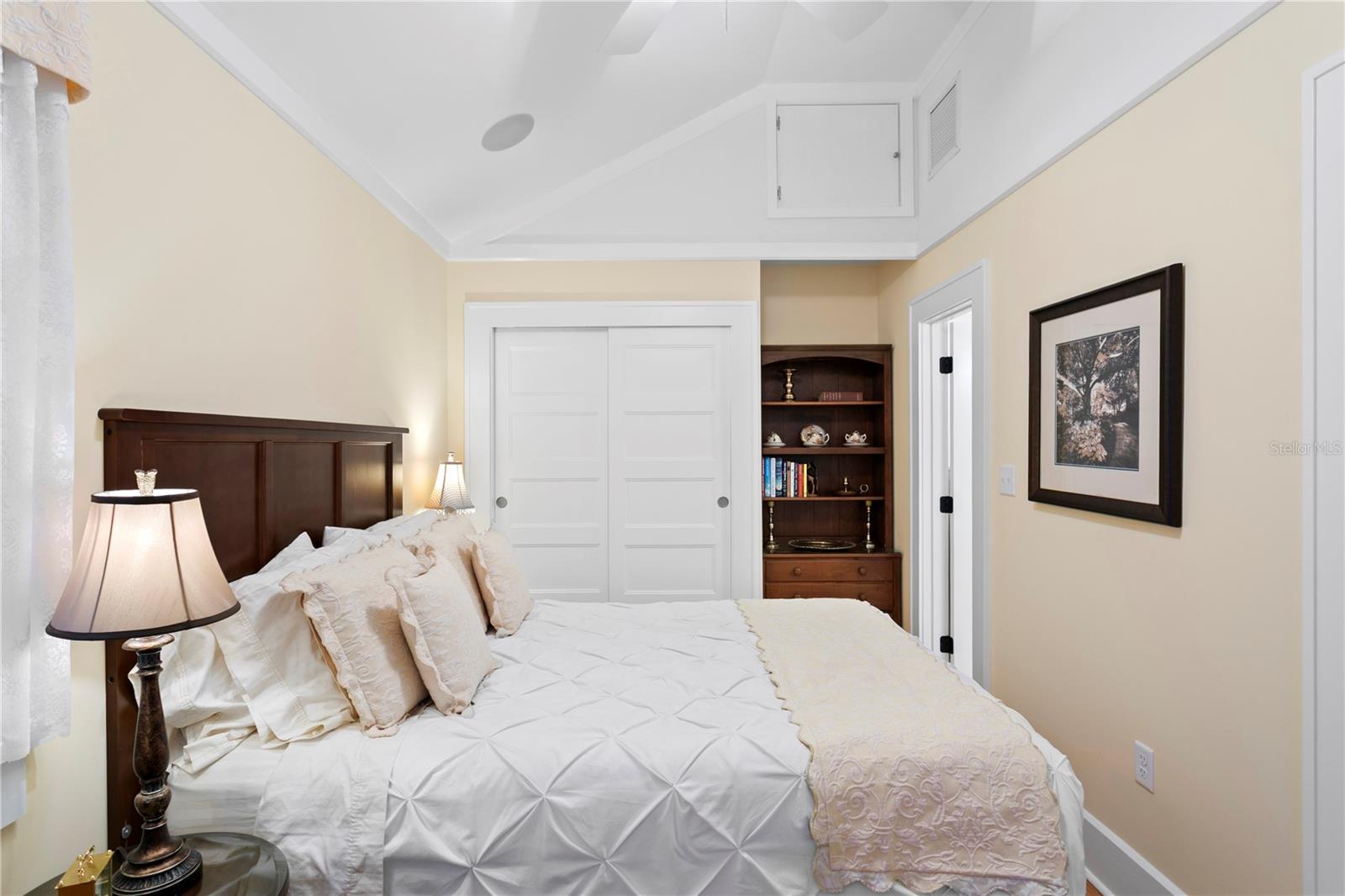 BAY SHORE REV - Residential