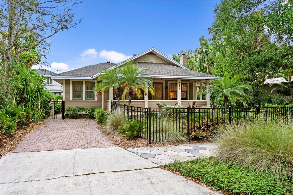 Photo of 316 9th Avenue NE, St Petersburg, FL 33701 (MLS # TB8499921)