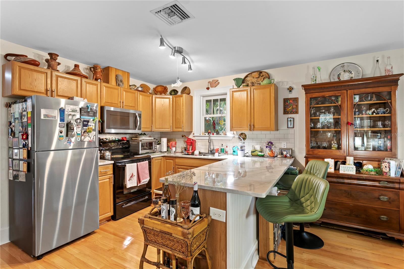 BAY SHORE REV - Residential