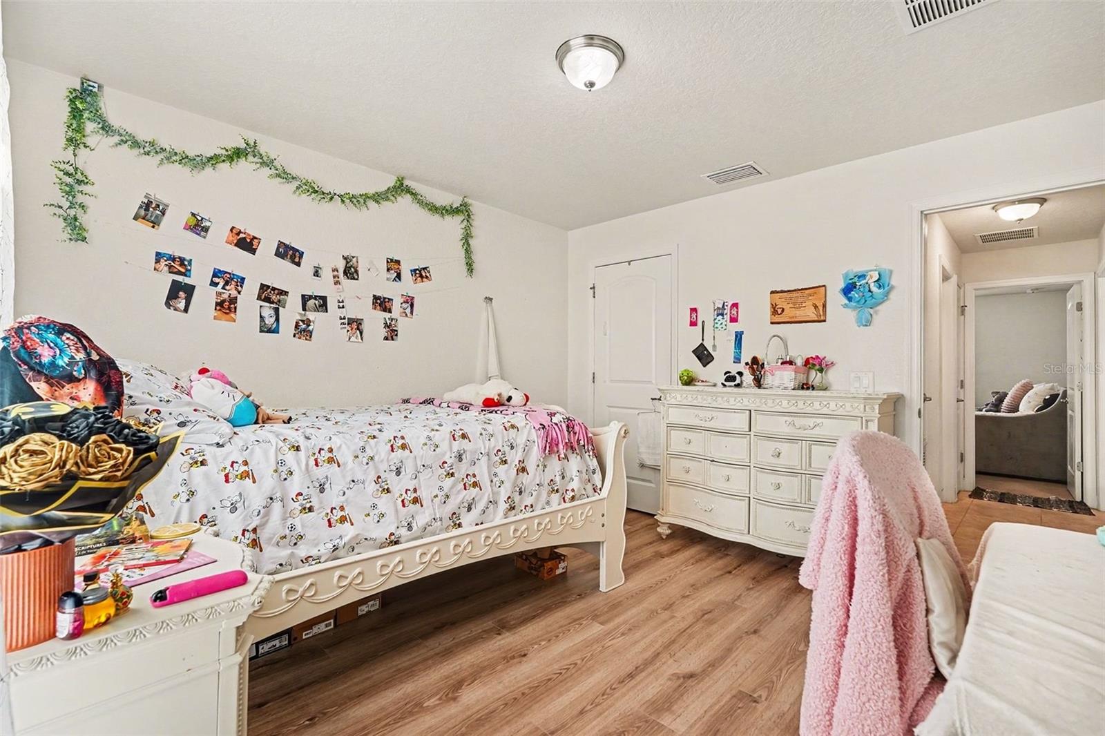 SPRING HILL - Residential