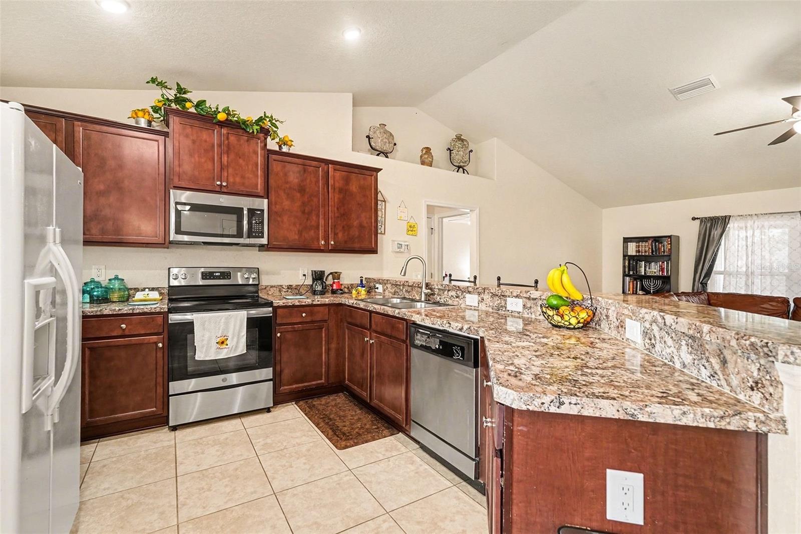 SPRING HILL - Residential