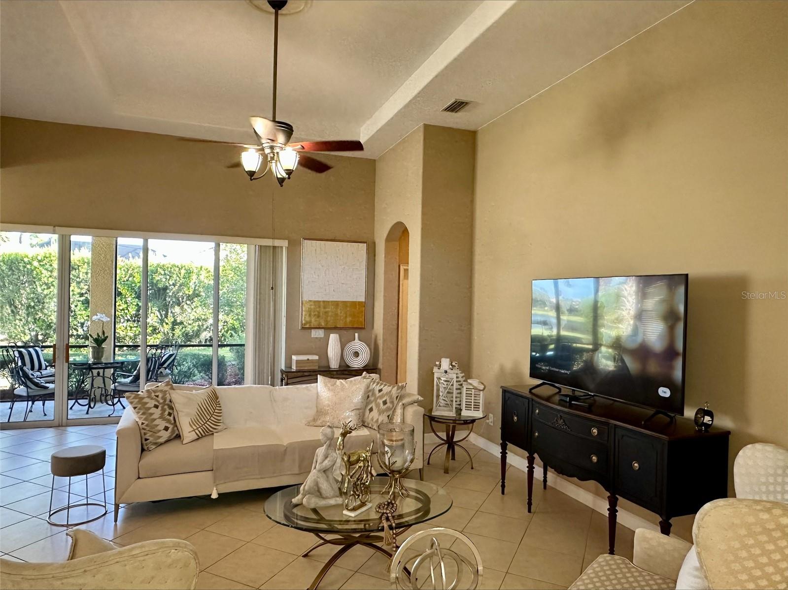 VENETIAN GOLF & RIVER CLUB PH 03I - Residential Lease
