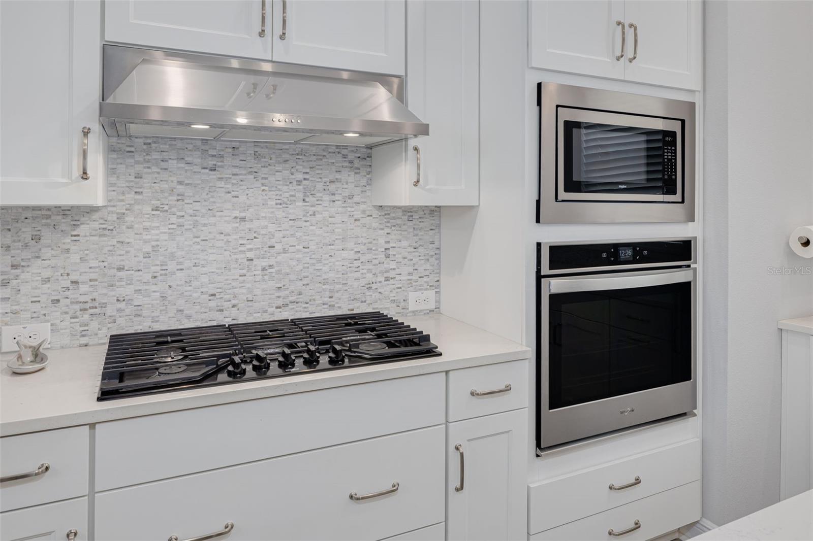 835 BURLINGTON AVENUE N