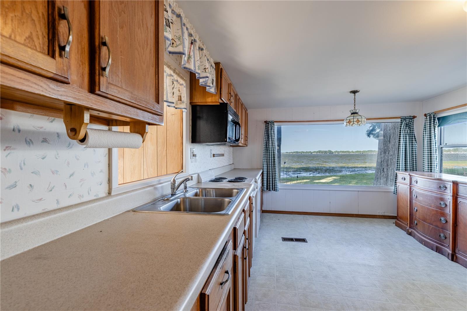 THREE LAKES MHP - Residential