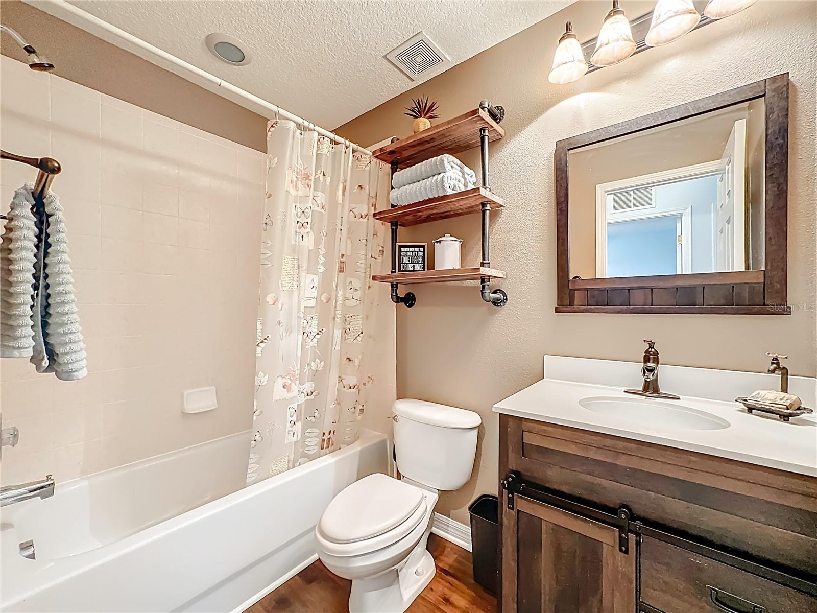 RIVER WALK - Residential