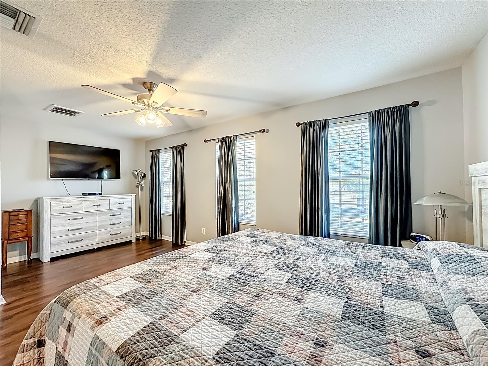 RIVER WALK - Residential