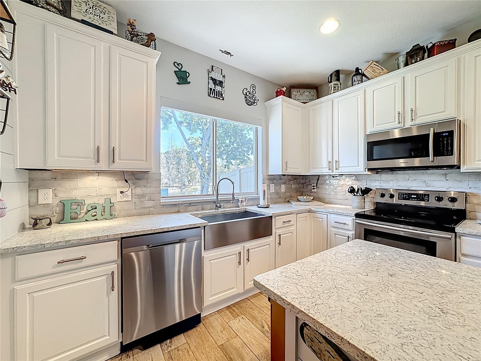 RIVER WALK - Residential