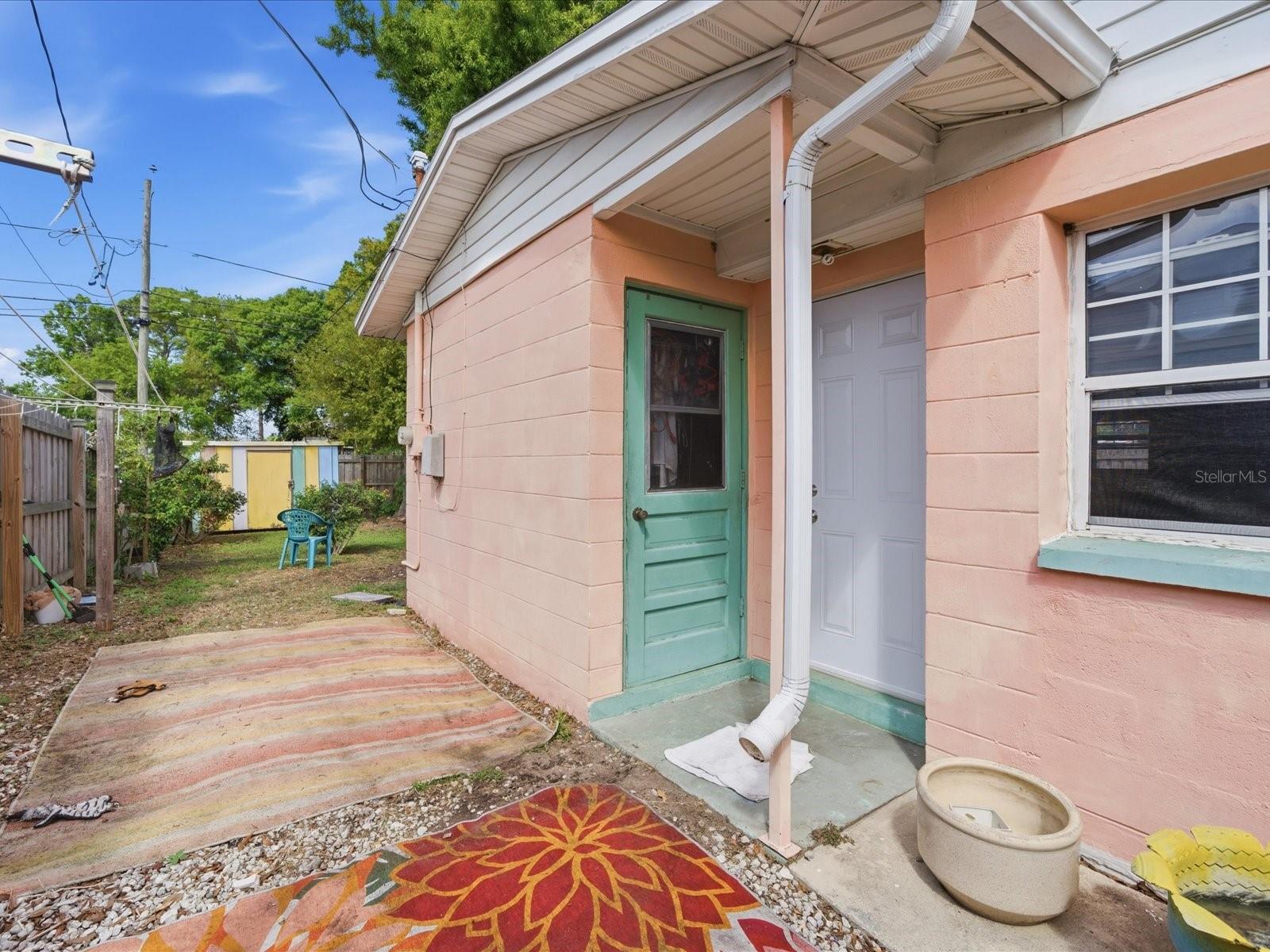 SEMINOLE GARDENS - Residential