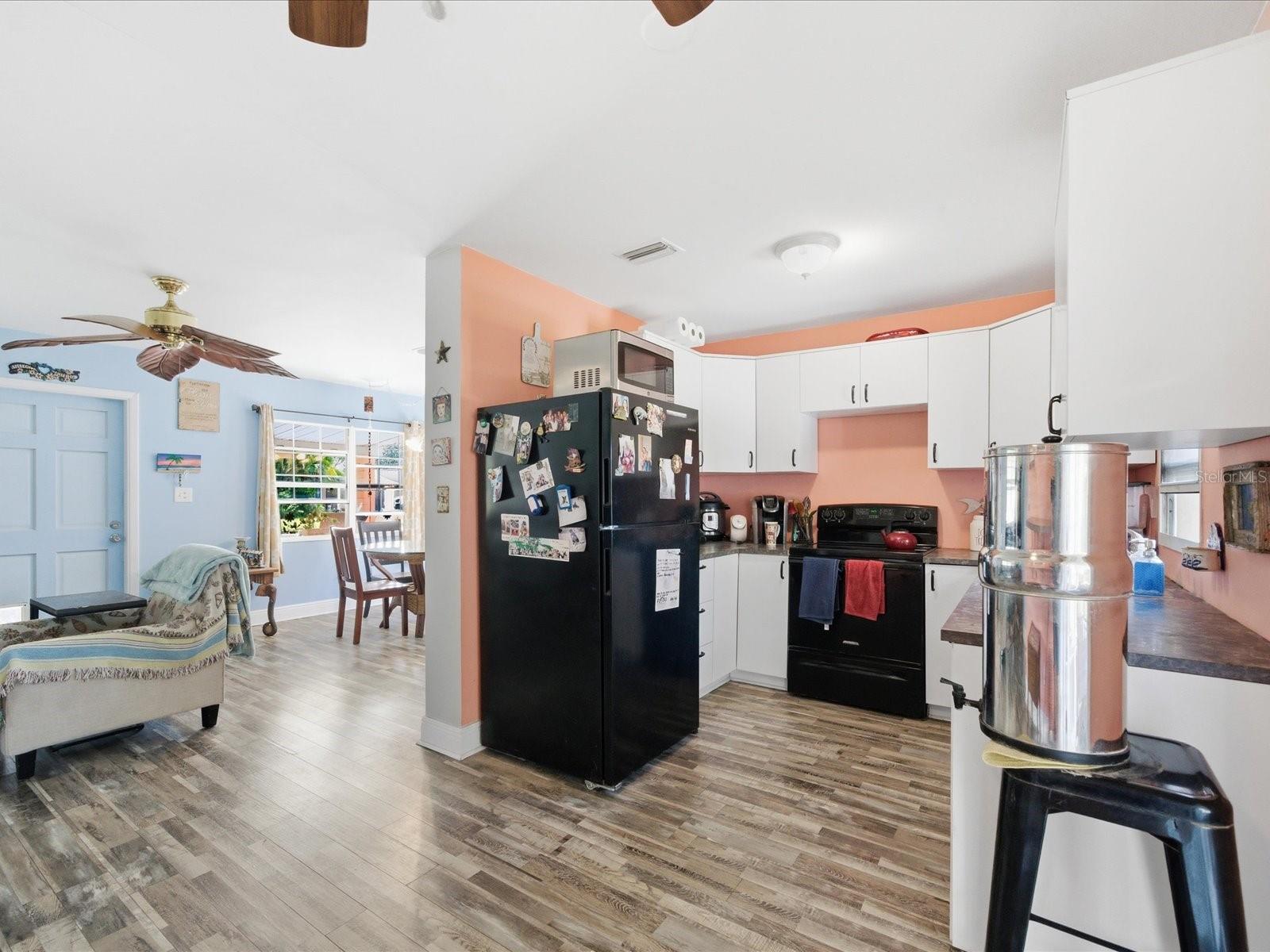 SEMINOLE GARDENS - Residential