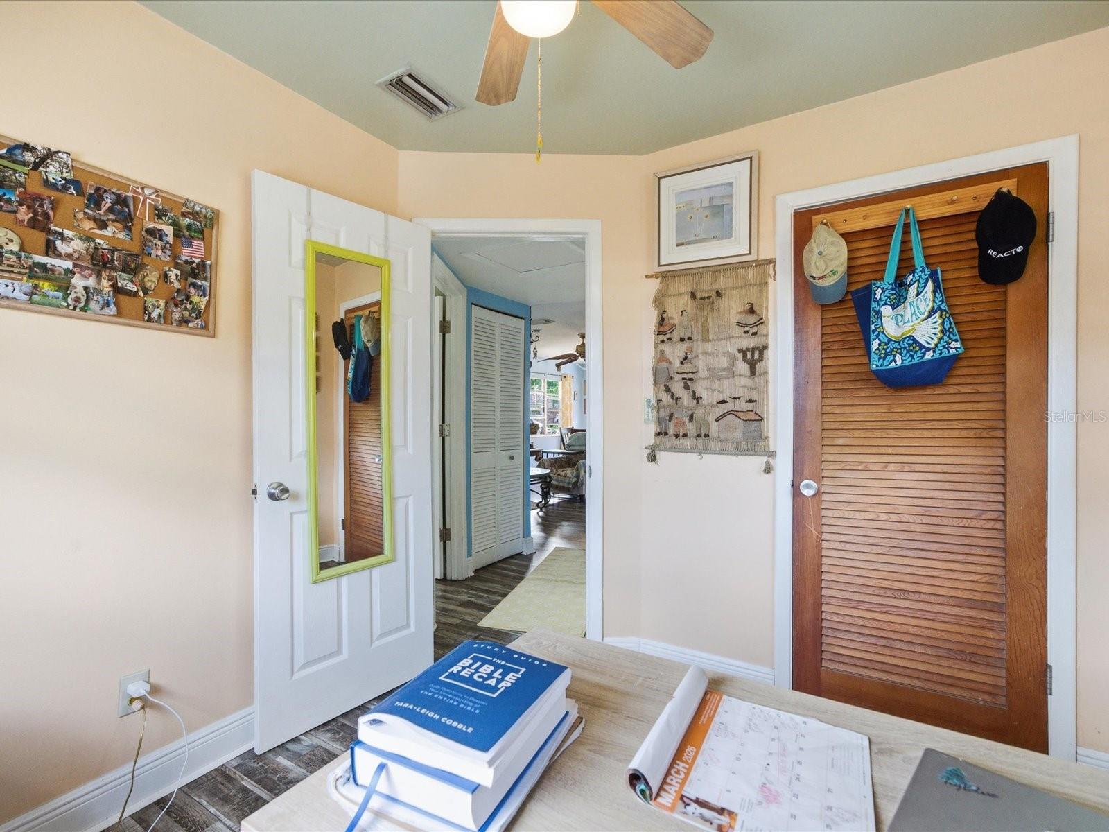 SEMINOLE GARDENS - Residential