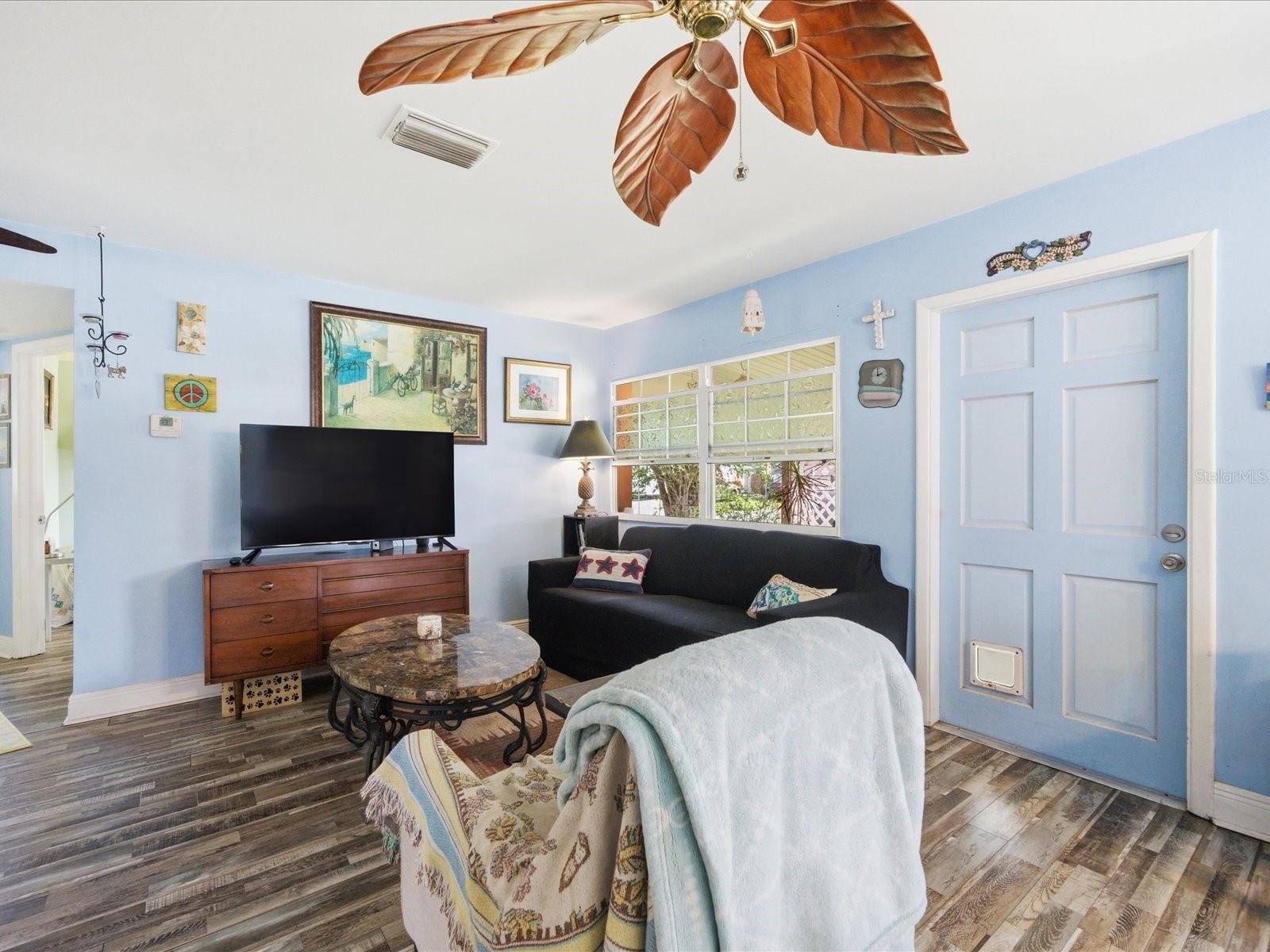 SEMINOLE GARDENS - Residential