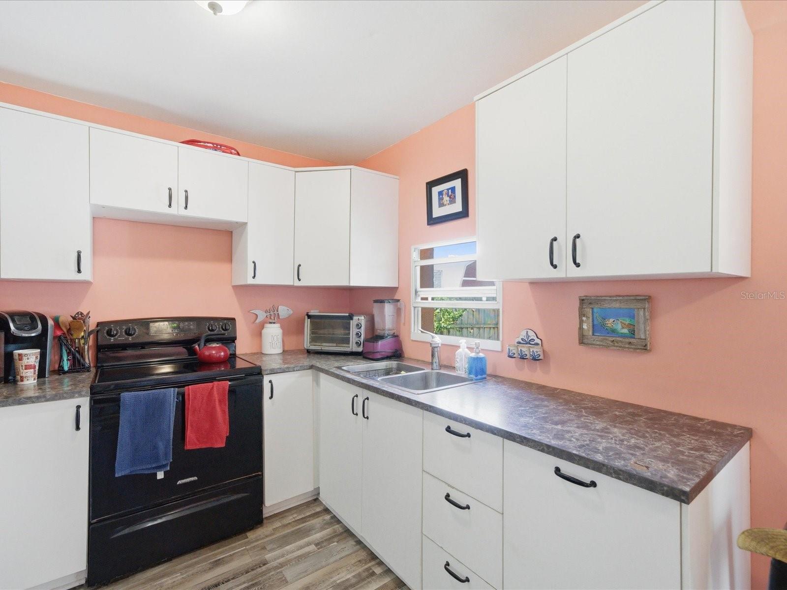 SEMINOLE GARDENS - Residential