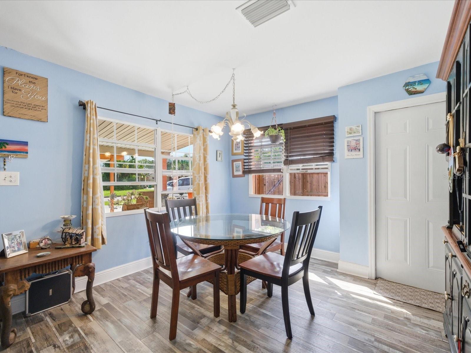 SEMINOLE GARDENS - Residential