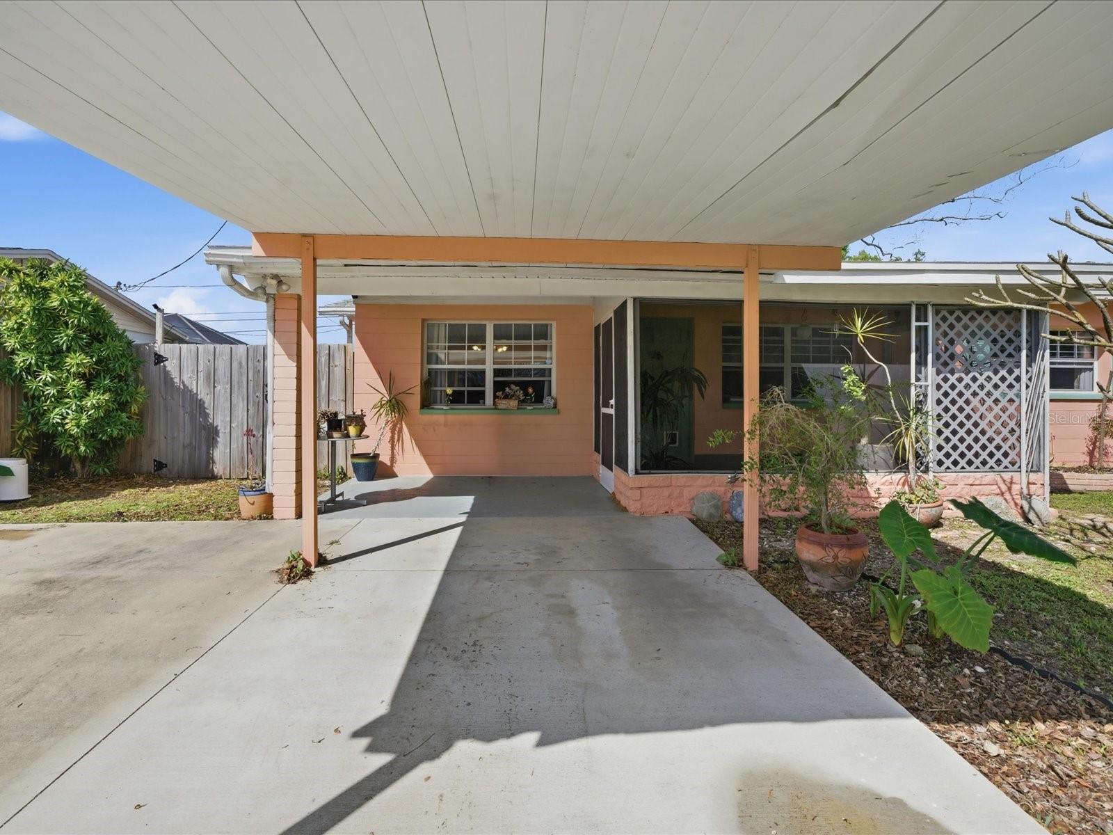 SEMINOLE GARDENS - Residential