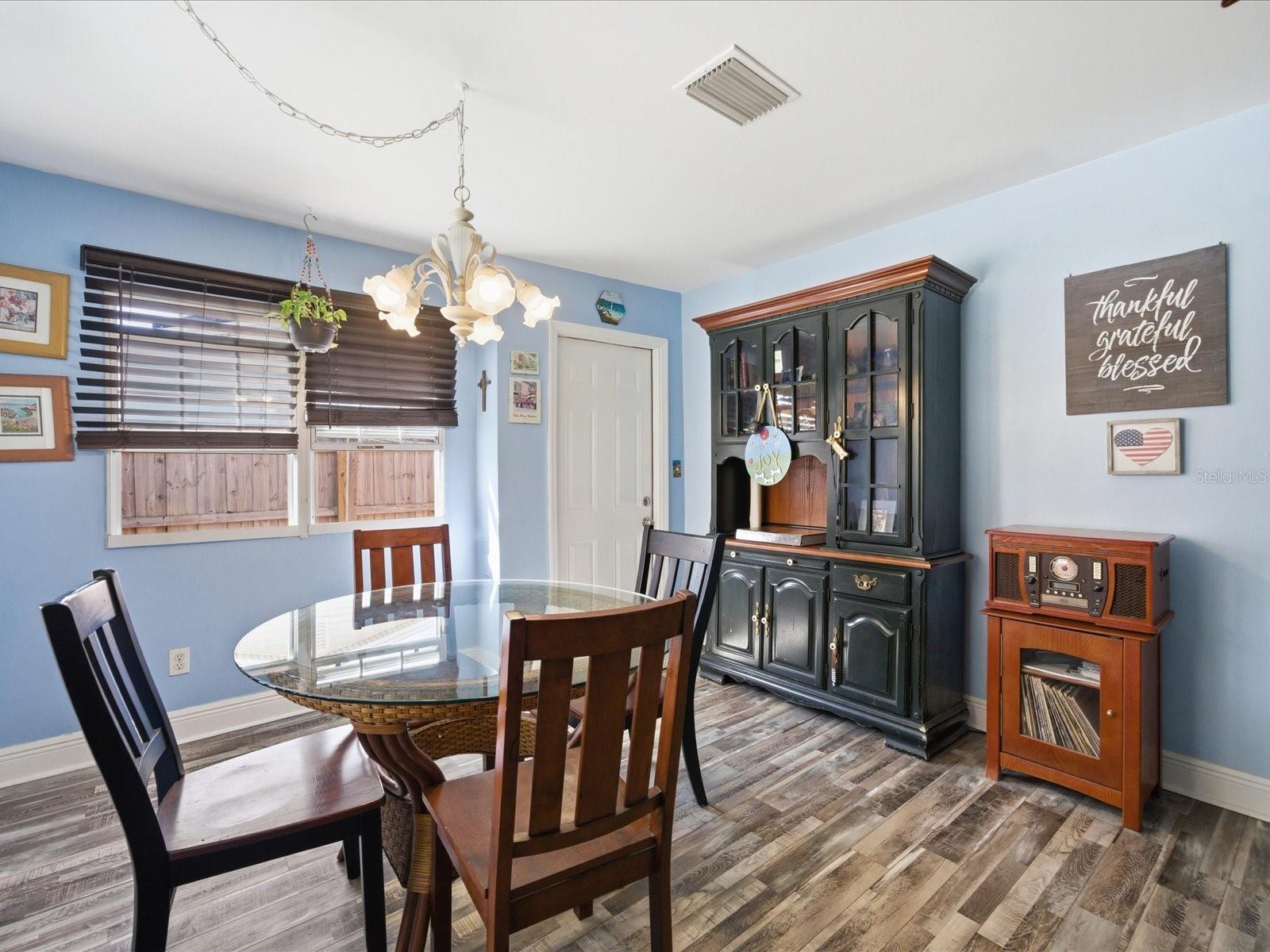 SEMINOLE GARDENS - Residential