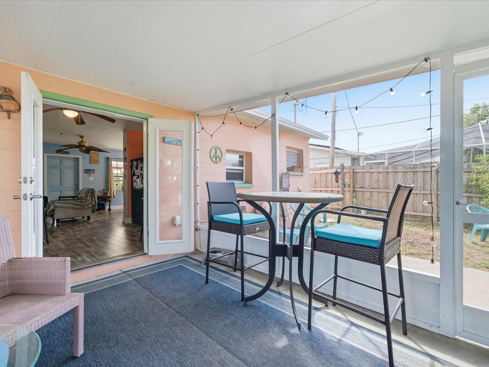 SEMINOLE GARDENS - Residential