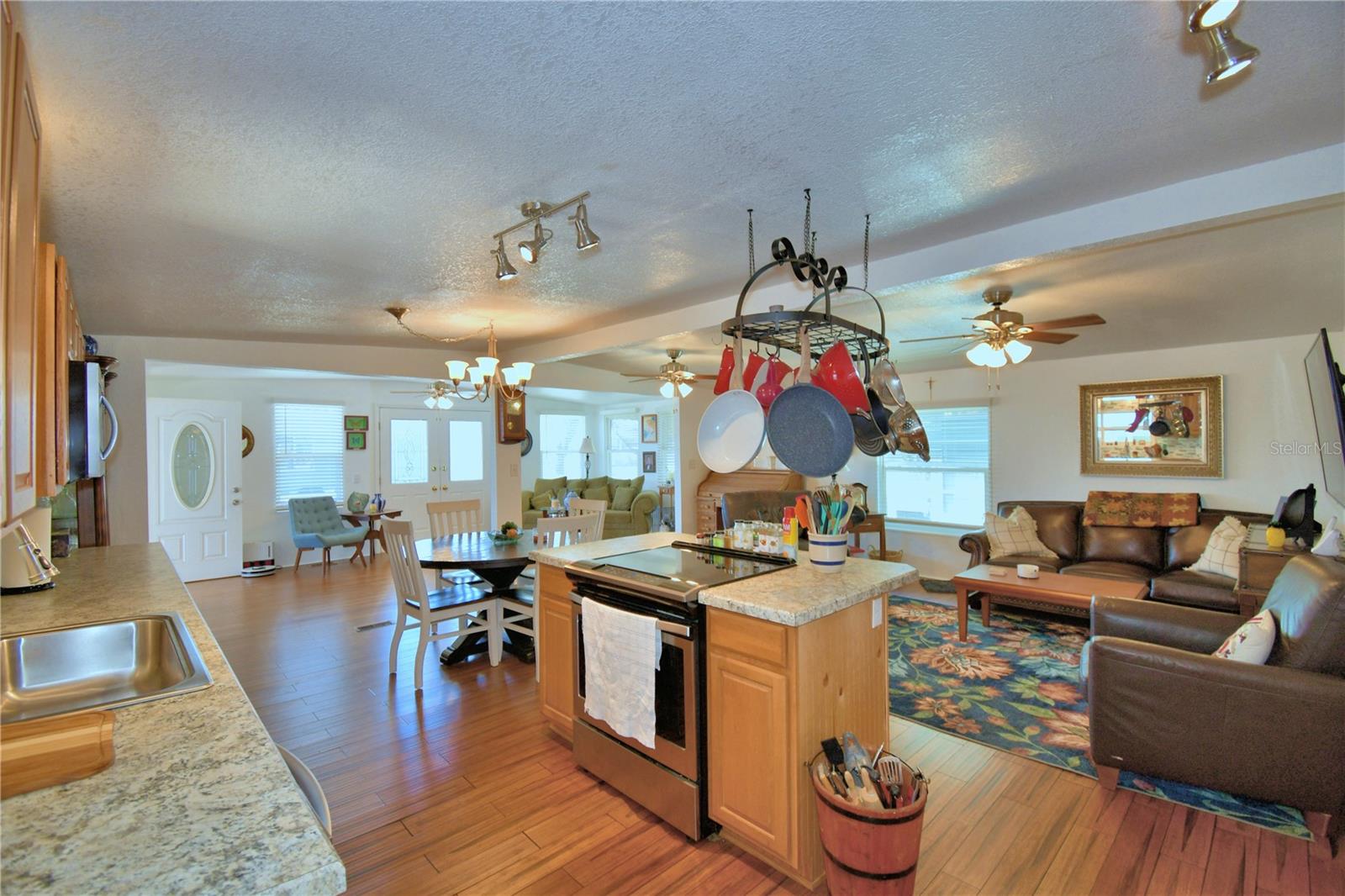 OAKWOOD ESTATES - Residential