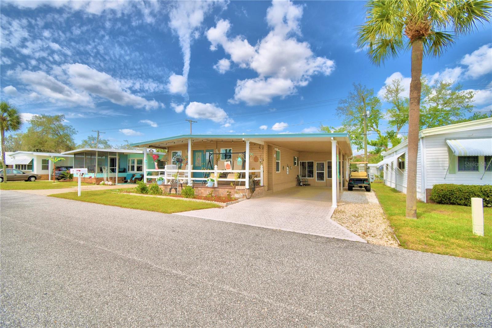 4017 ROLLING OAKS DRIVE