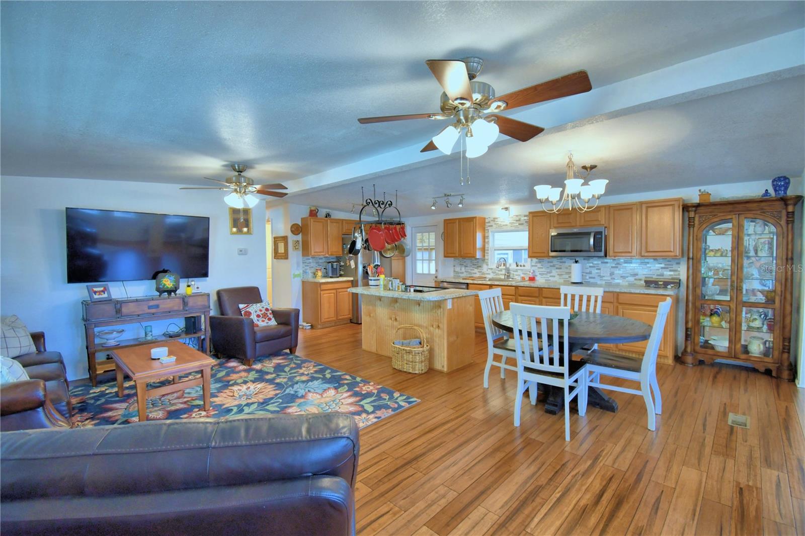 OAKWOOD ESTATES - Residential