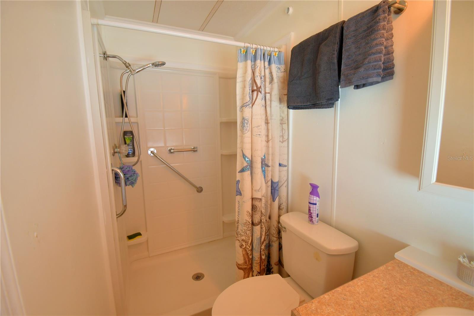 OAKWOOD ESTATES - Residential